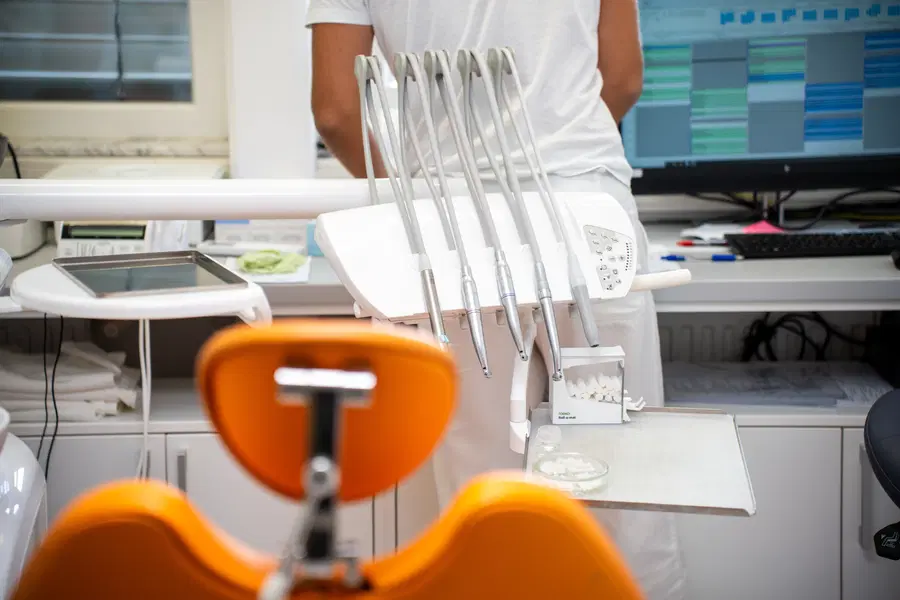 Več kot 50 zobozdravniških ambulant bo 10. oktobra nudilo brezplačne preglede