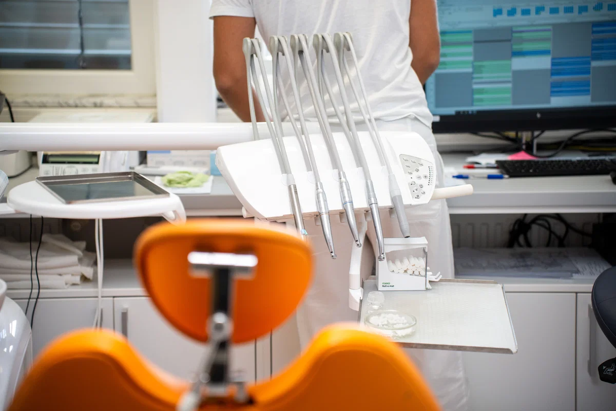 Več kot 50 zobozdravniških ambulant bo 10. oktobra nudilo brezplačne preglede