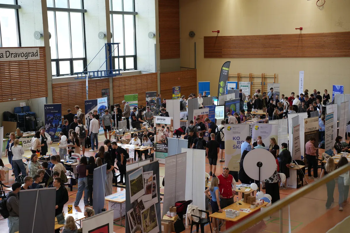 (VIDEO in FOTO): Koroški zaposlitveni in karierni sejem tudi letos izobražuje