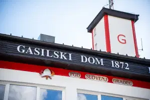 V Slovenj Gradcu gasilci posredovali zaradi sproženega javljalnika ogljikovega monoksida