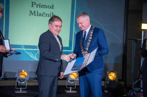 FOTO: Na slavnostni seji najvišje priznanje MOSG prejel Primož Mlačnik