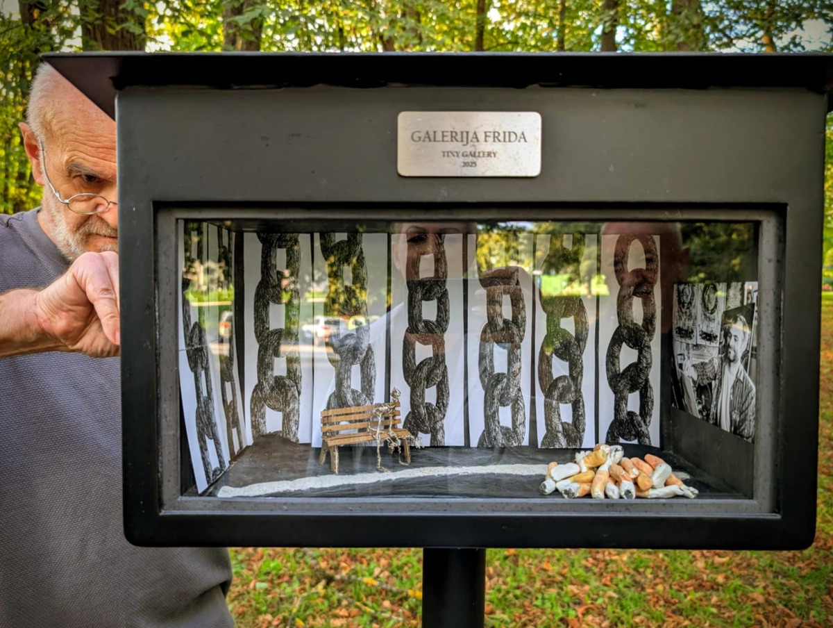 FOTO: V Grajskem parku na Ravnah so otvorili razstavo Vedrana Ružića