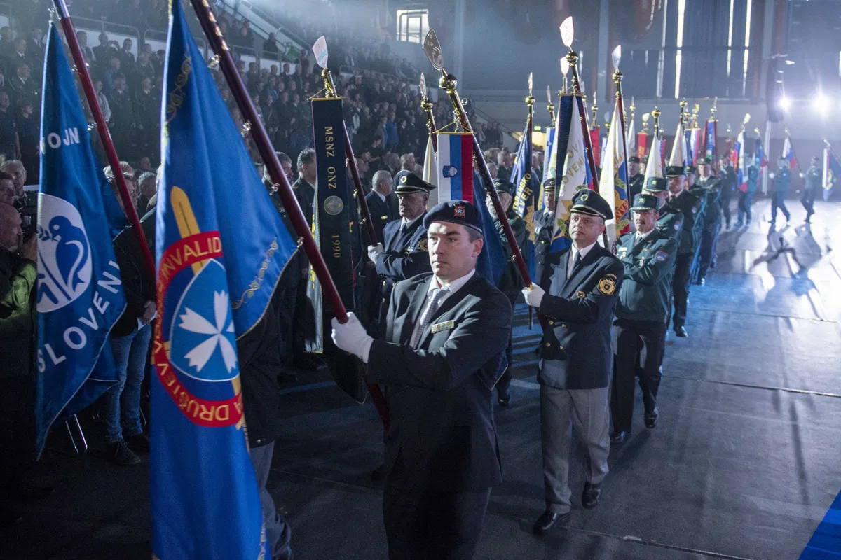 Z dnevom suverenosti zaznamujemo dan odhoda zadnjega vojaka JLA iz Slovenije
