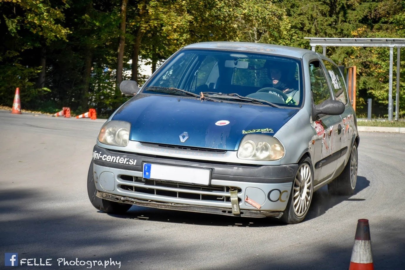 Hitro med stožci, varno na cesti: O motošportu z Andrejem Ramšakom