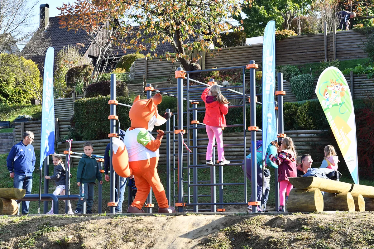 V Kotljah slovesno odprli jekleni poligon za vadbo na prostem