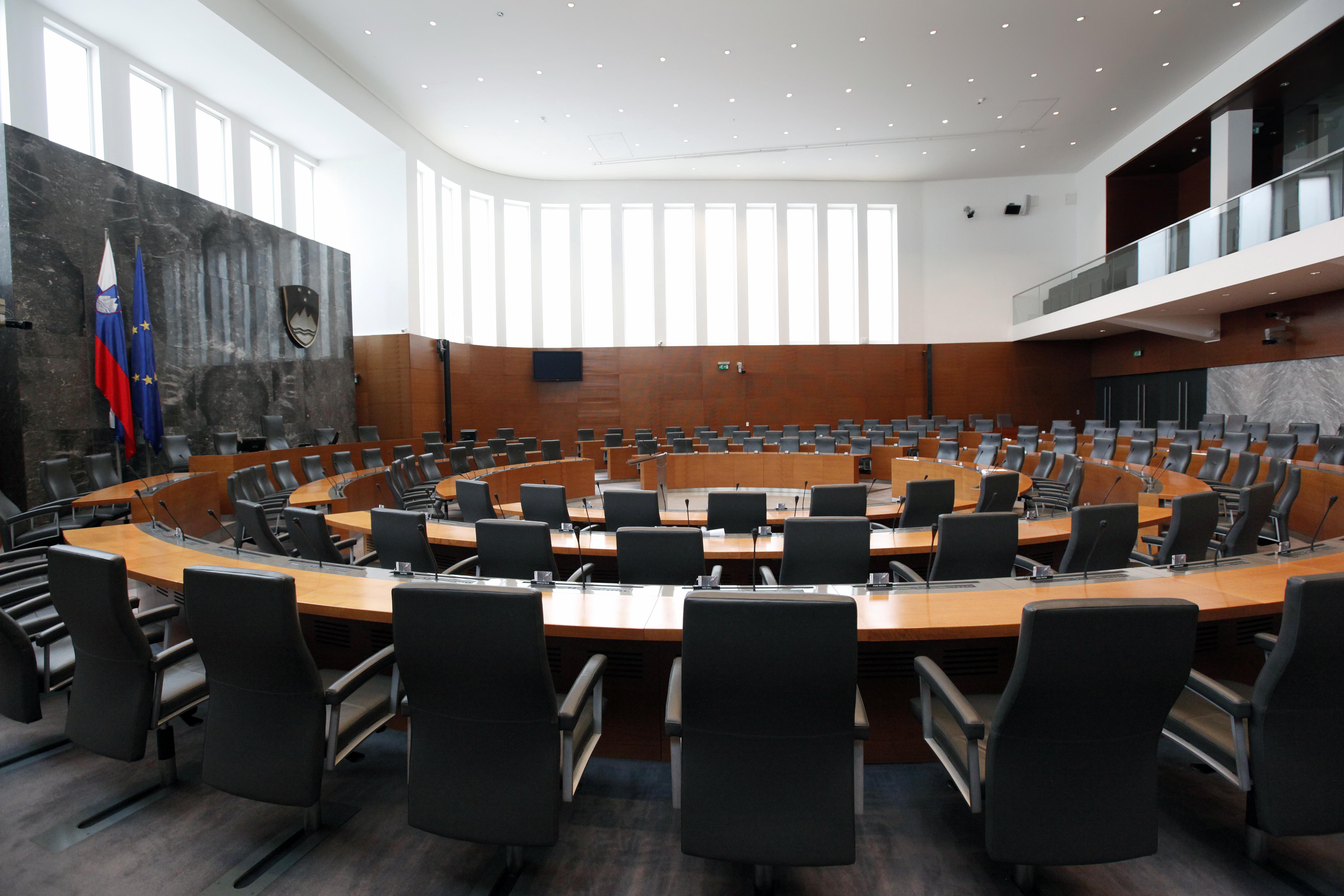 DVK sprejela sklep o nadomestni poslanki SD Janji Rednjak