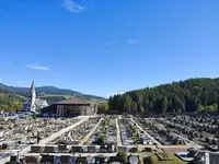 Na Ravnah organiziran brezplačen prevoz na pokopališče Barbara za lažji obisk grobov pred 1. novembrom