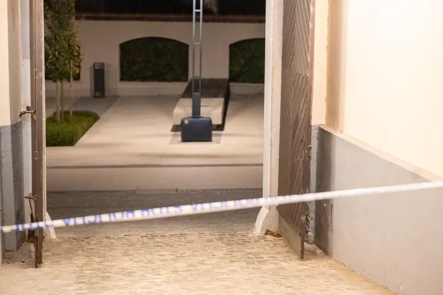 Nočna drama v Slovenj Gradcu: Specialna enota kovček razstrelila, na srečo je bil prazen