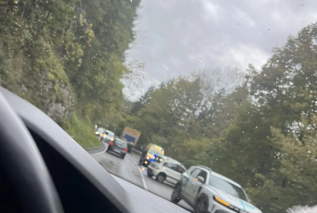 Previdno, na Klancu je prišlo do prometne nesreče