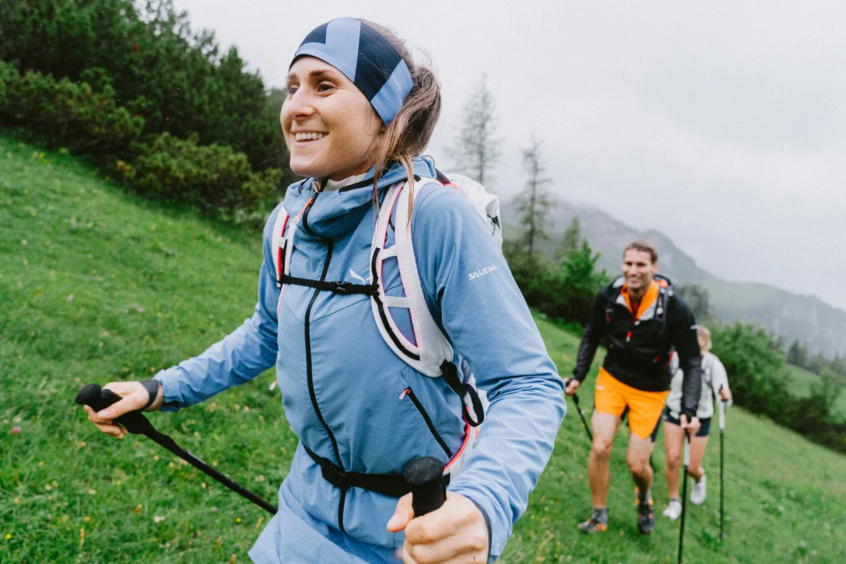 Vodnik za začetnike: kam na prvi planinski izlet in kaj obleči?