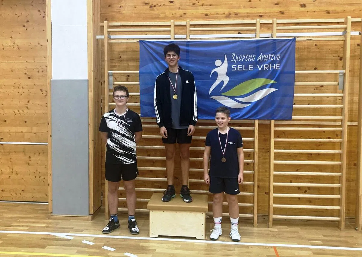Prvi turnir U-15 v Slovenj Gradcu v badmintonu uspešen za ekipo BK Karizma