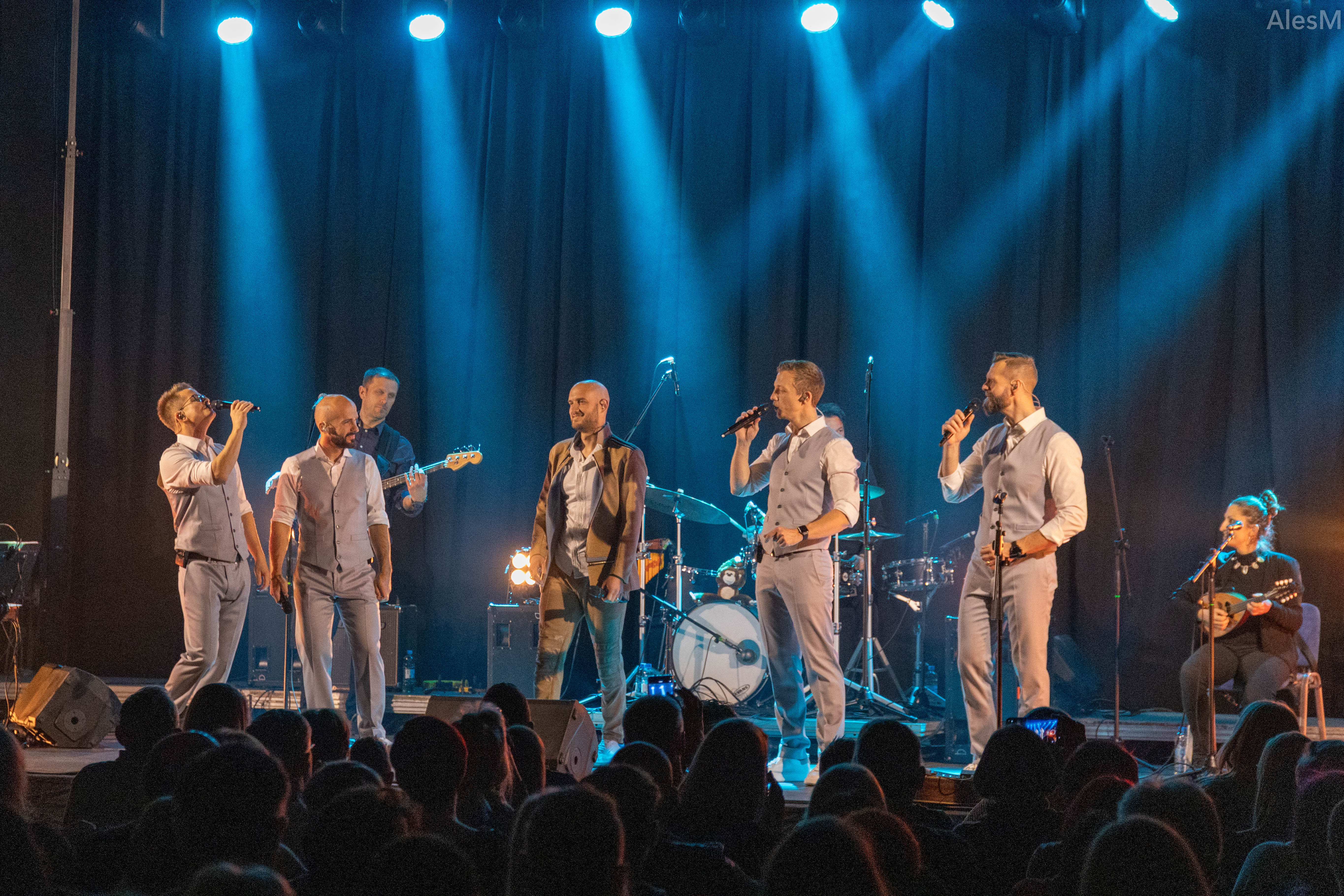 FOTO: Kvatropirci in Marko Škugor raznežili Dravograd