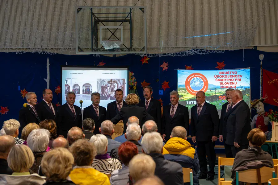 (VIDEO IN FOTO) Društvo upokojencev Šmartno pri Slovenj Gradcu slavnostno obeležilo 50 let delovanja
