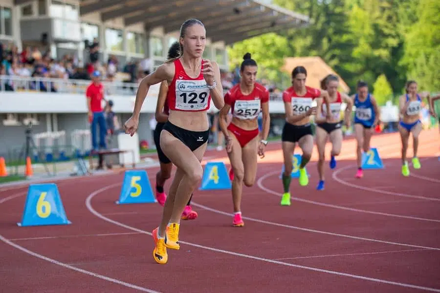 Ana Vita Verneker sezono 2025 končala kot tretja mlajša mladinka v Sloveniji