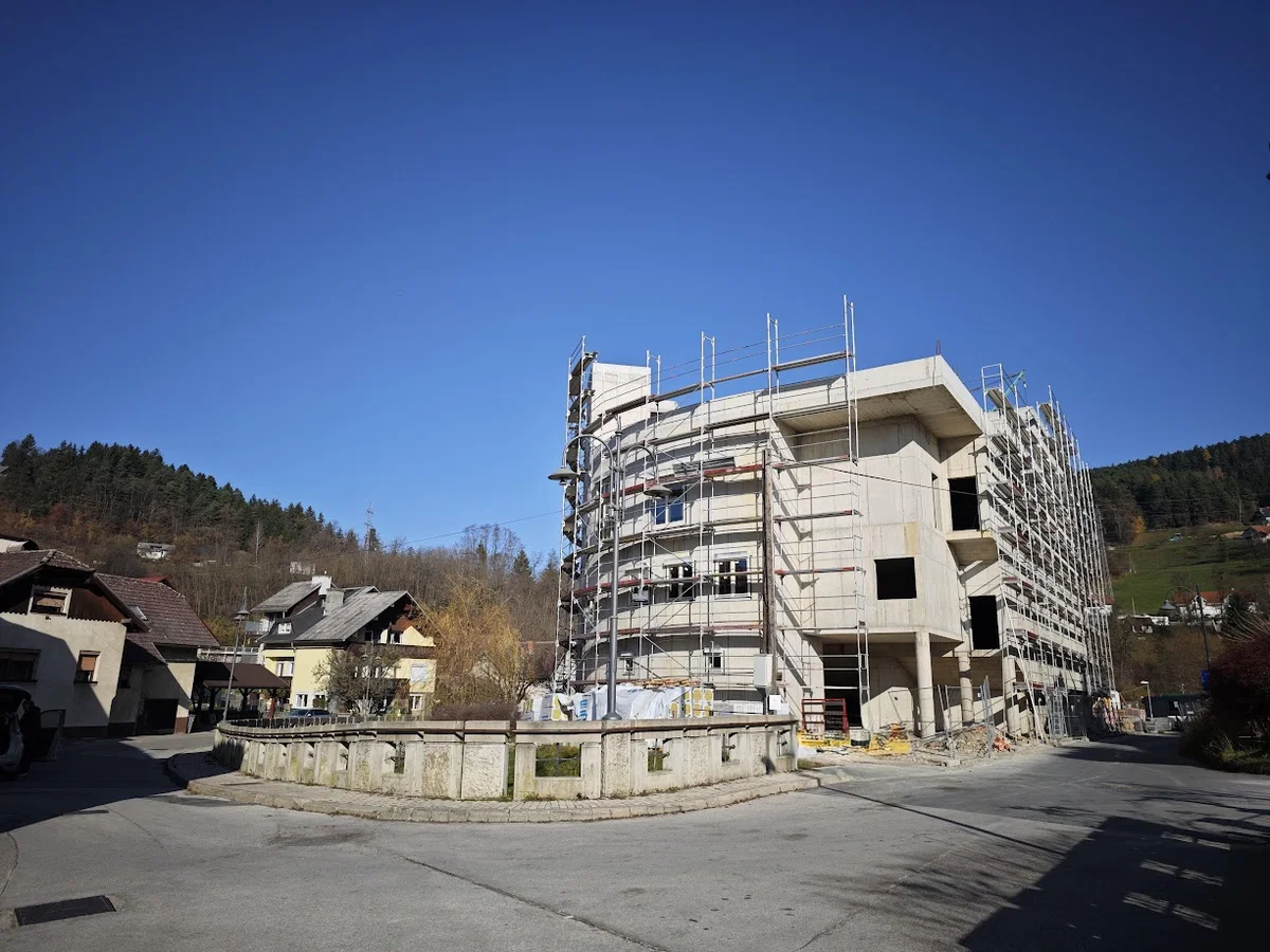 Gradnjo novega Kulturnega centra Ravne si boste lahko ogledali od blizu