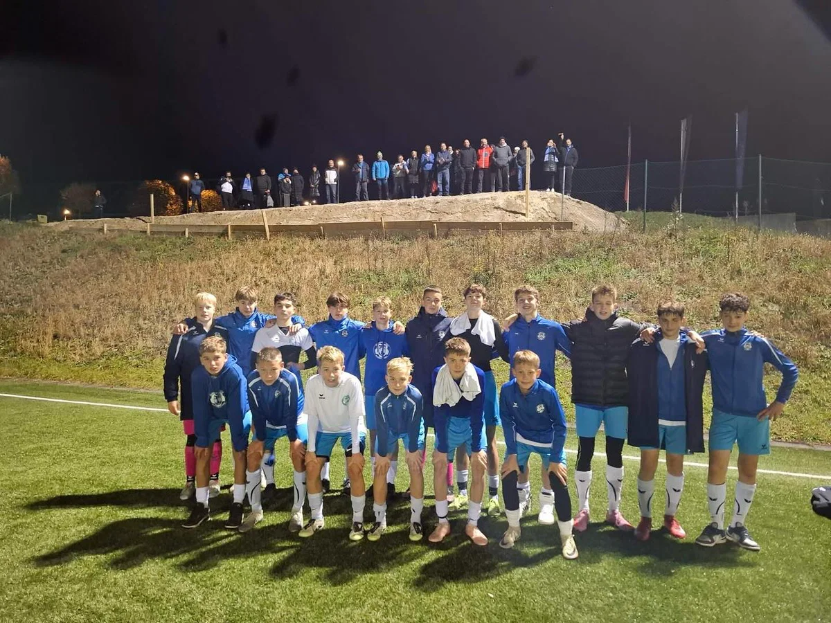 Nogometna šola Slovenj Gradec uspešno zaključuje jesenski del sezone z naslovom jesenskega prvaka U15