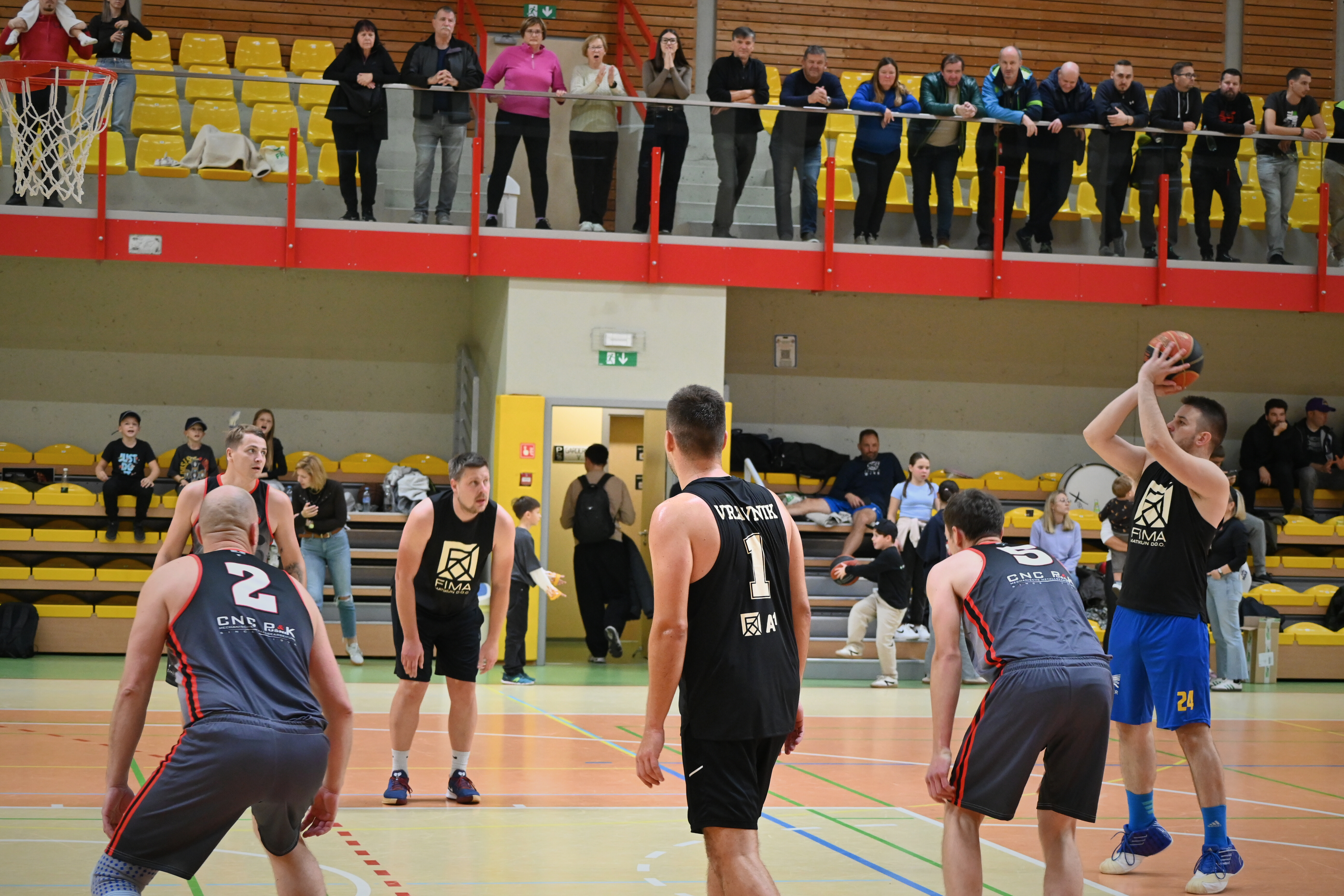 Podjetja za skupnost: Uspešno zaključen 2. Podjetniški košarkarski turnir trojk v Dravogradu #FOTO