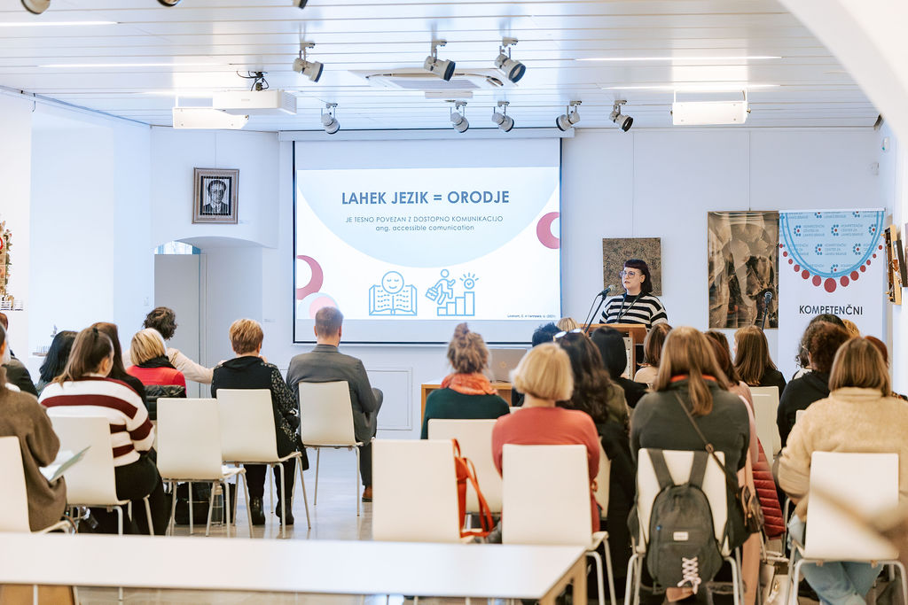 Na Ravnah je zaživela Šola za lahko branje