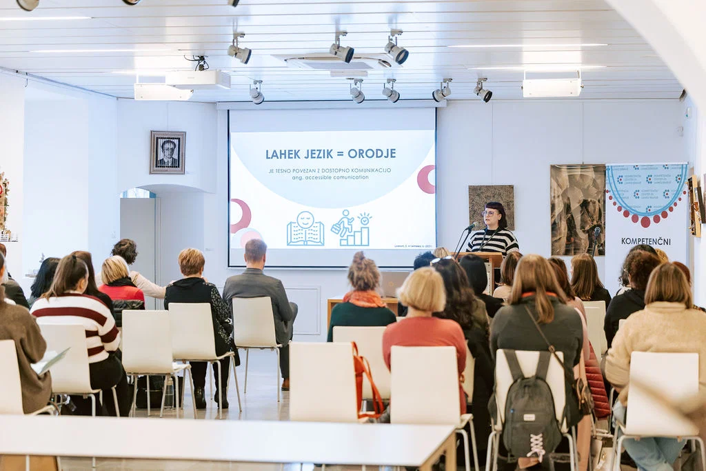 Na Ravnah je zaživela Šola za lahko branje