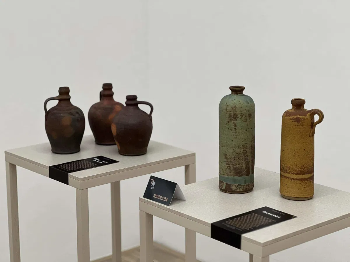 Nosilci rokodelskih znanj se lahko prijavijo za sodelovanje na razstavi Trienale rokodelstva 2026 v Slovenj Gradcu