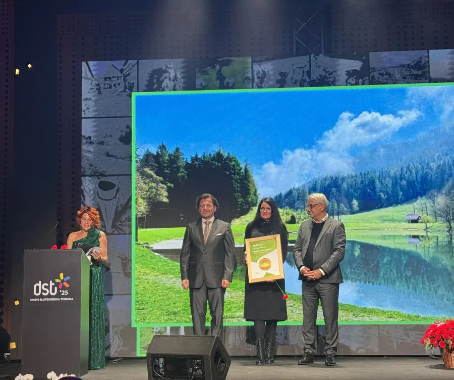Ravne prejele prestižno zlato priznanje za vzhajajoči turistični kraj