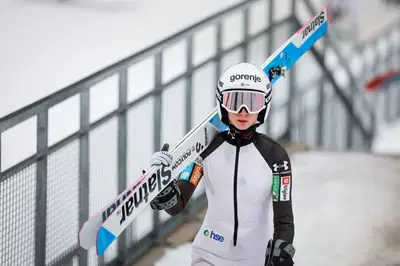 Nika Prevc lahko že v četrtek osvoji globus, Domen v petek 