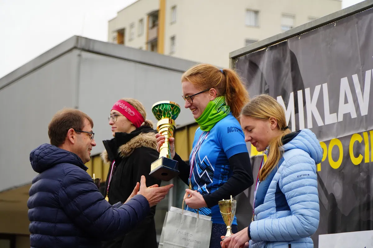 FOTO: Miklavžev tek po CIK-CAKU letos tudi z mednarodno udeležbo