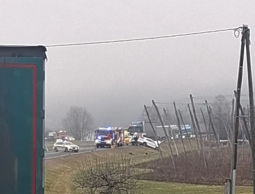 Previdno: Prišlo je do prometne nesreče v Šmartnem pri Slovenj Gradcu