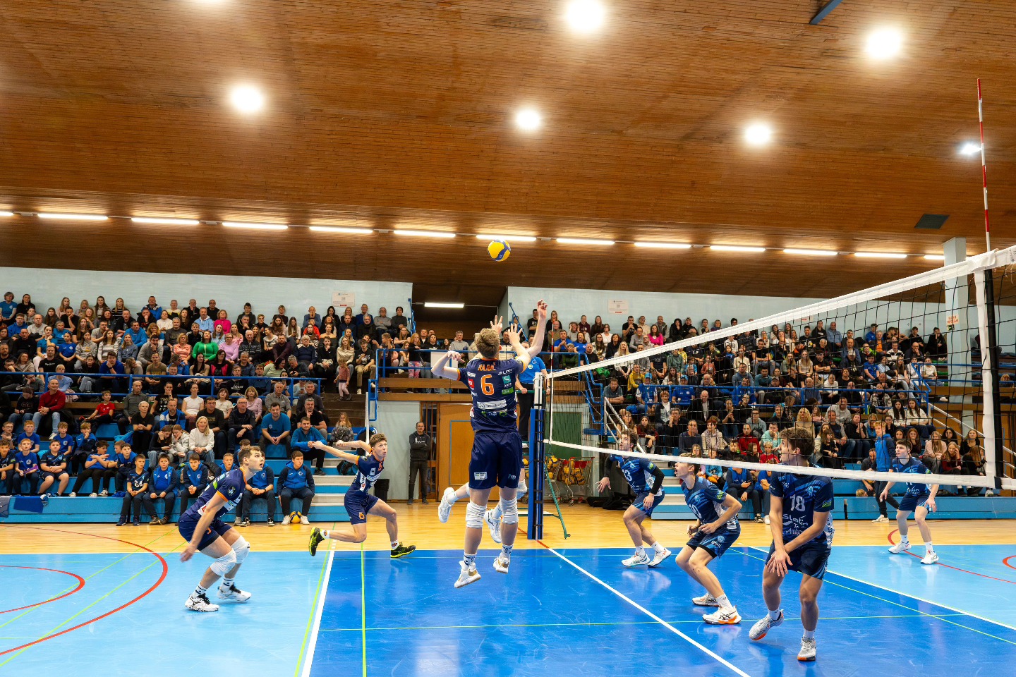 Fužinarjevi fantje brez strahu proti slovenski odbojkarski eliti