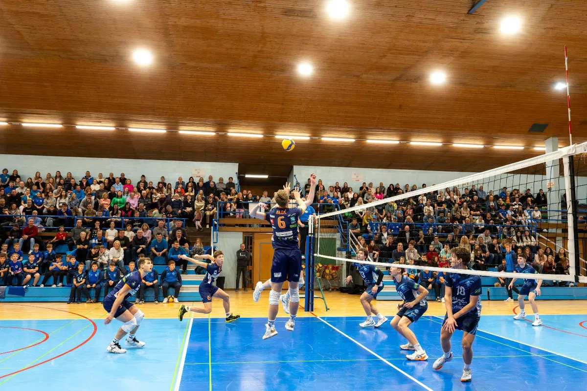 Fužinarjevi fantje brez strahu proti slovenski odbojkarski eliti