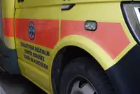 V Kotljah padel motorist, na pomoč priskočili gasilci