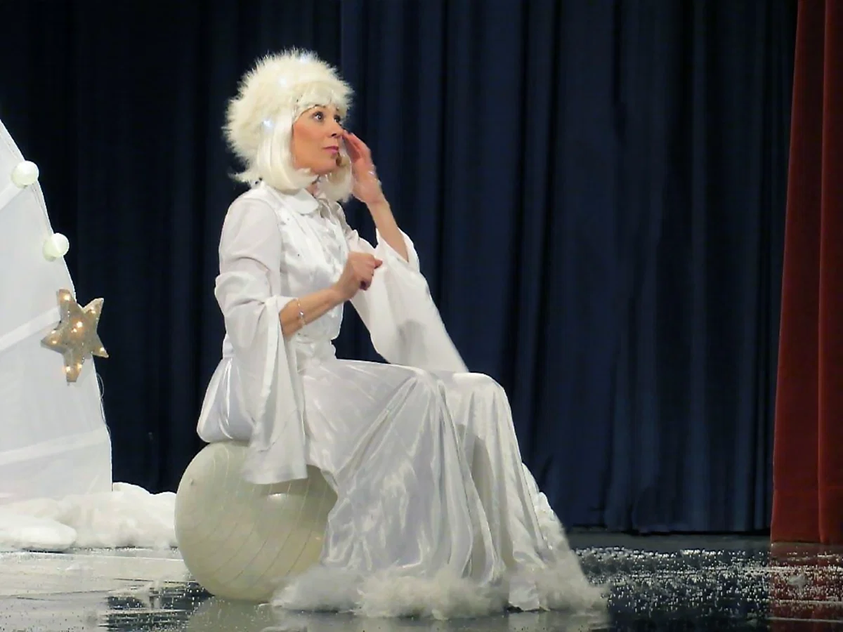 Snežna vila na Ravne prinaša zimo in pravljično glasbeno doživetje