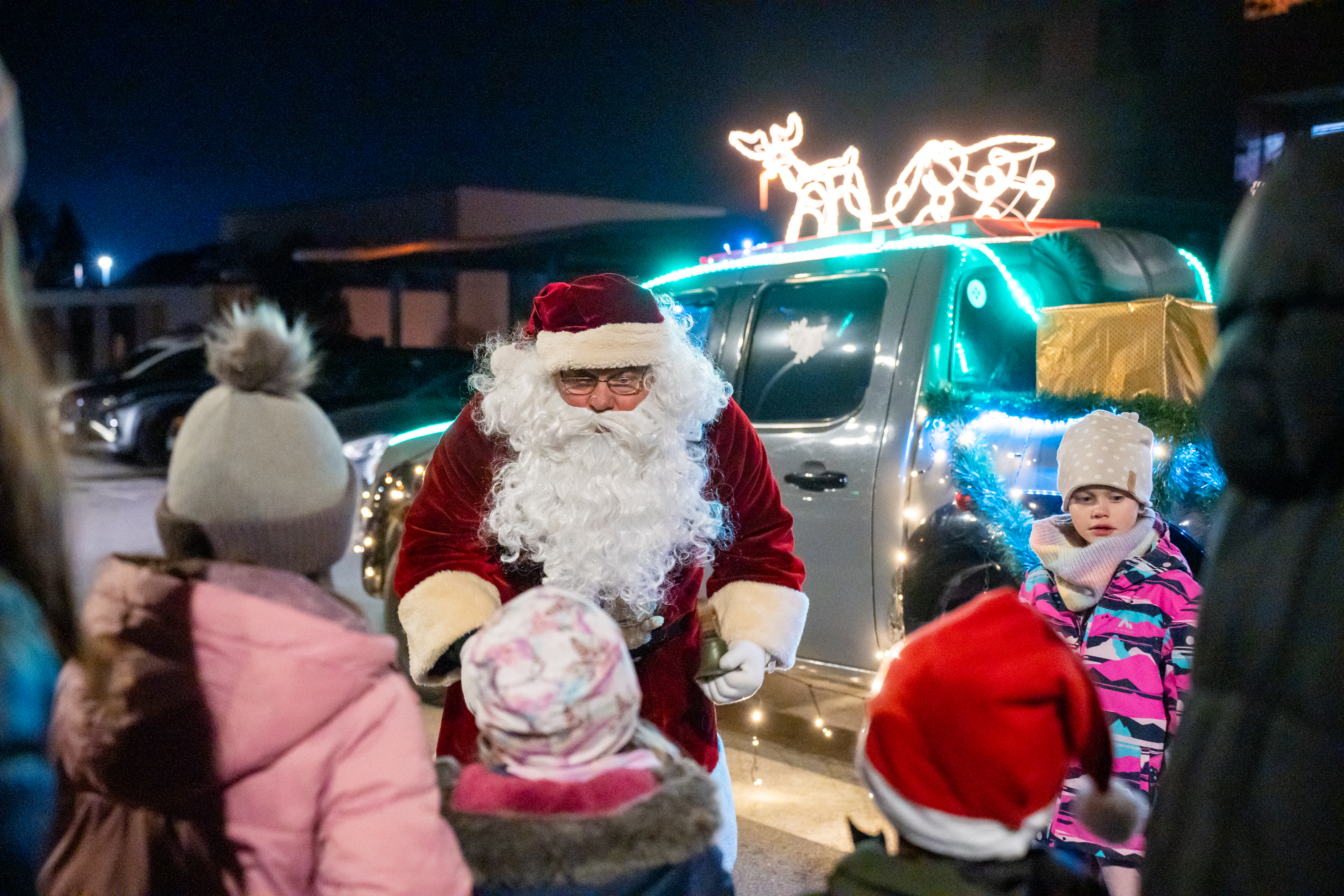 Spremljajte Božičkovo pot po Slovenj Gradcu v živo