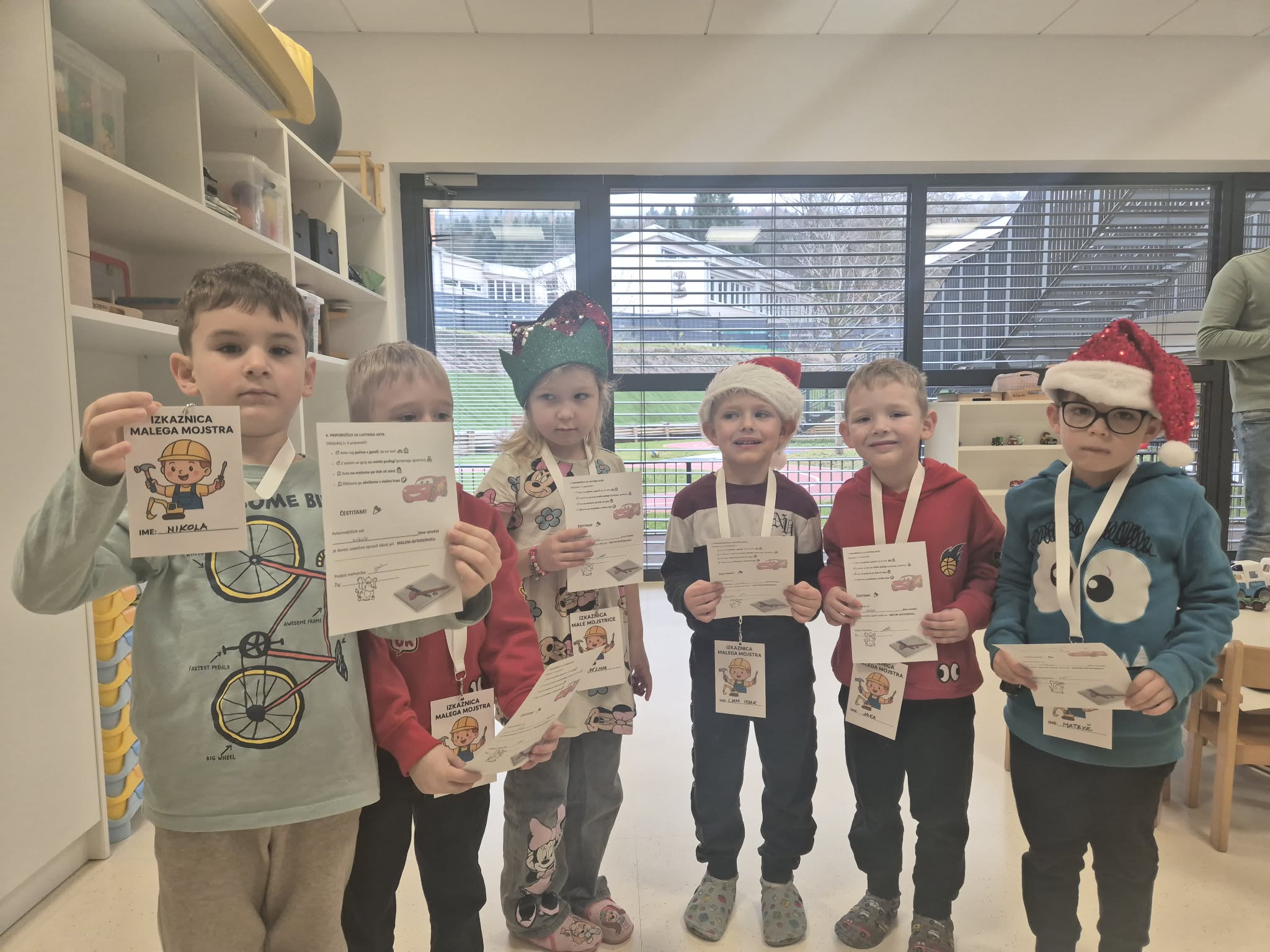 (FOTO) Prvi tehnični dan v Vrtcu Ravne navdušil male mojstre