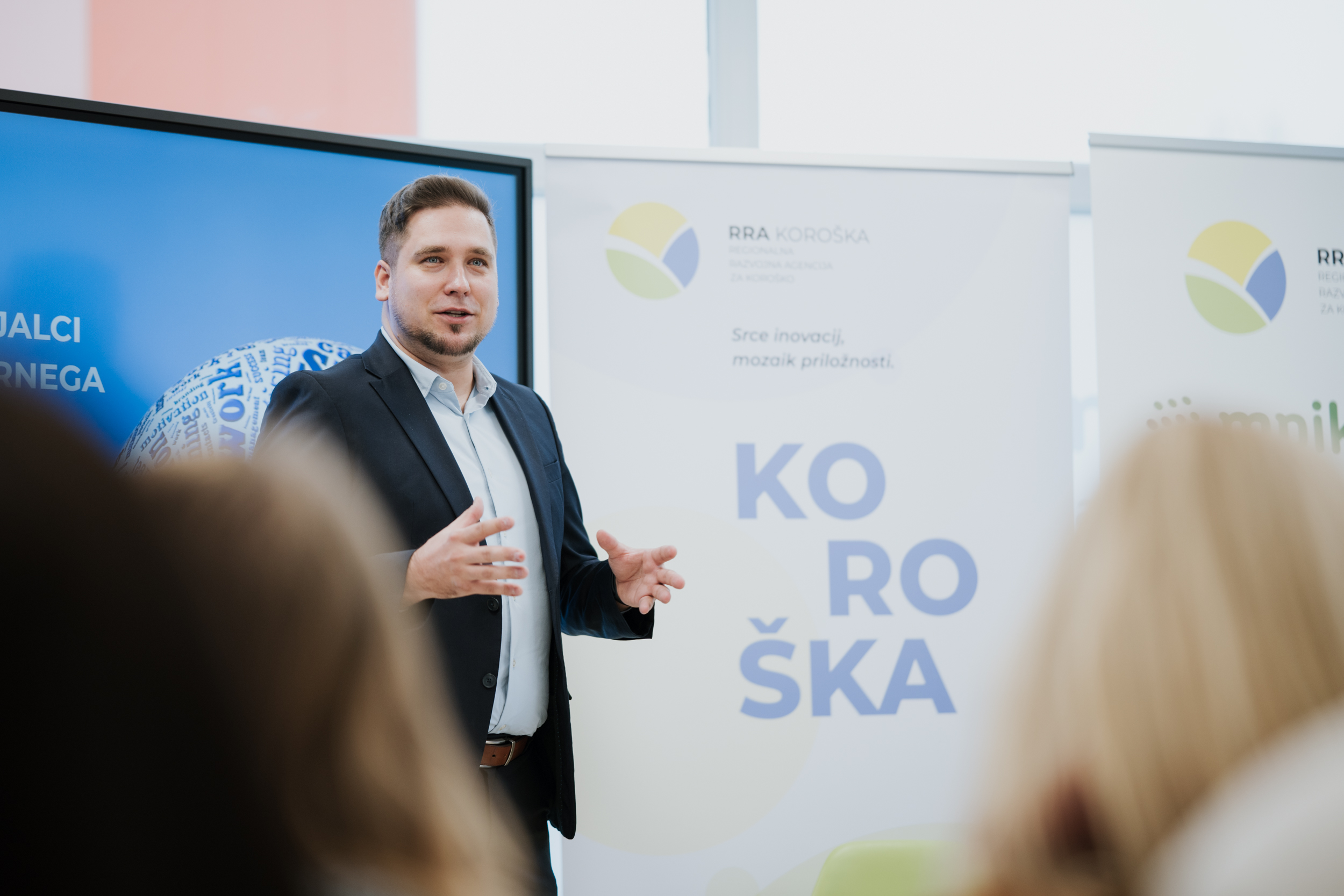 Na Koroškem v razvoj čezmejnega turističnega produkta veslanja po reki Dravi