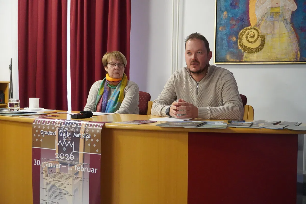 (VIDEO in FOTO) 34. Gradovi Kralja Matjaža: Zimska pravljica se vrača v Črno