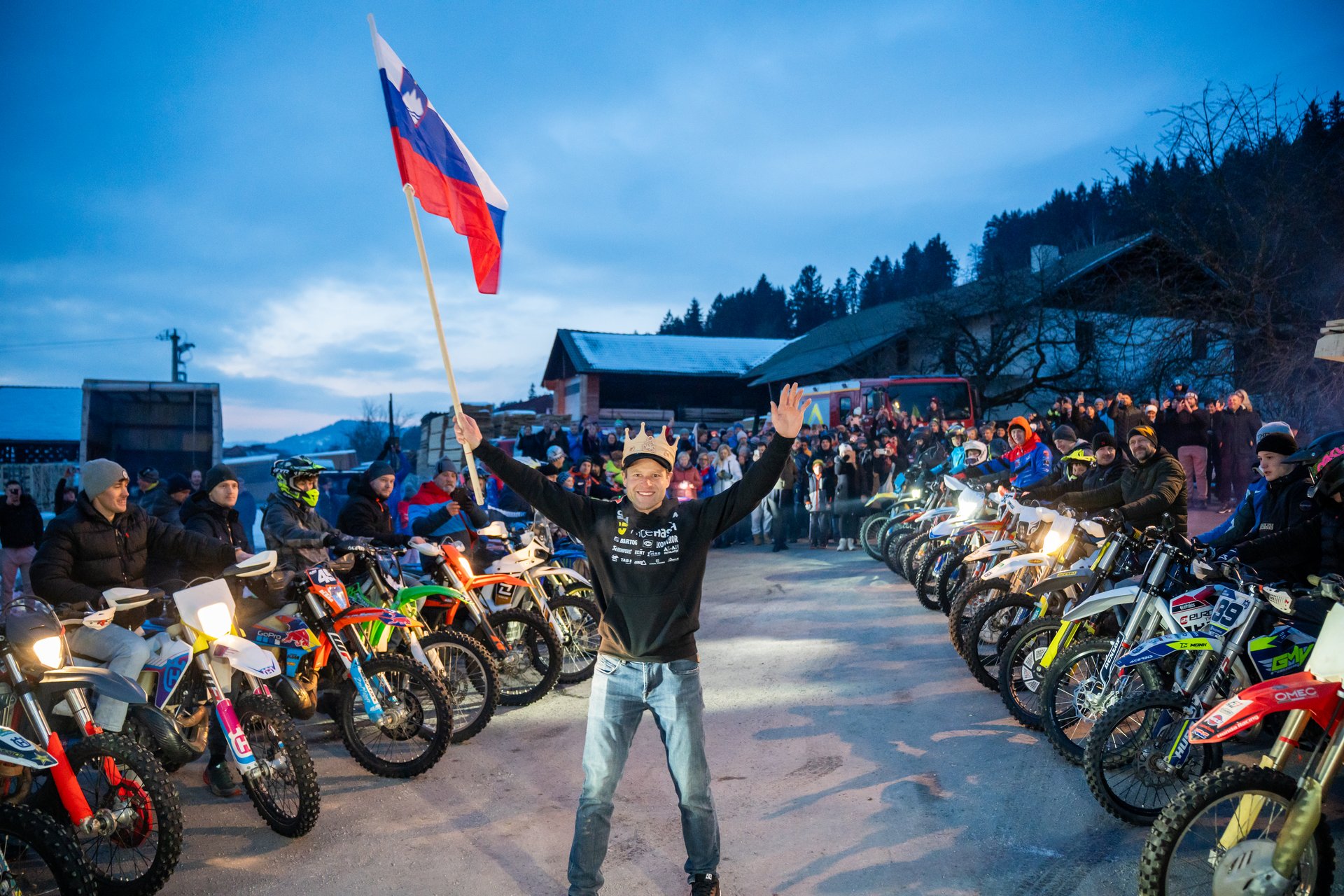 (VIDEO in FOTO) Izjemnega Tonija Mulca pričakala množica podpornikov