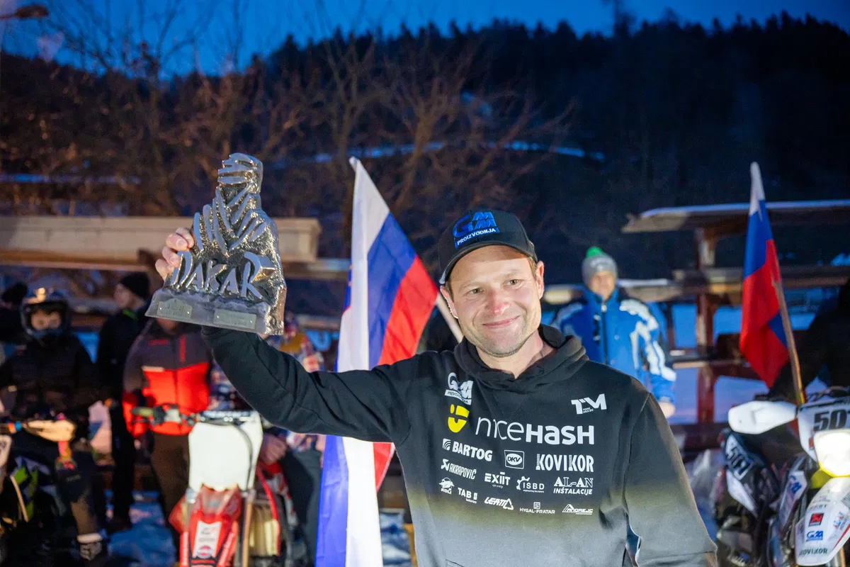 Mulcu za dakarski uspeh čestital tudi minister Han